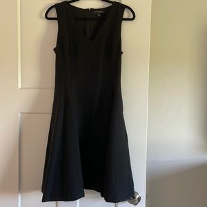 Banana Republic size 6 black dress- has pockets